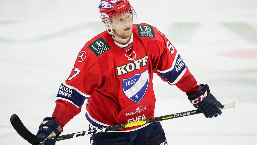 Johan Motin tarjosi fyysisyyttä Helsingissä.