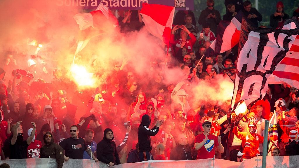 HIFK:n kannattajat ja Stadin derbyt palaavat Veikkausliigaan.