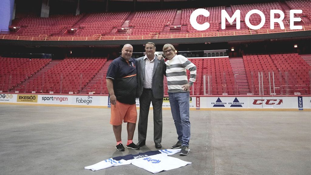 Timo Jutila palaa Kunnian päivä -ohjelmassa vuoden 1995 MM-tunnelmiin.  Finaalin selosti Antero Mertaranta, joka on myös toimittanut Kunnian päivä -ohjelman. Keskellä kultajoukkuetta valmentanut Curt Lindström.