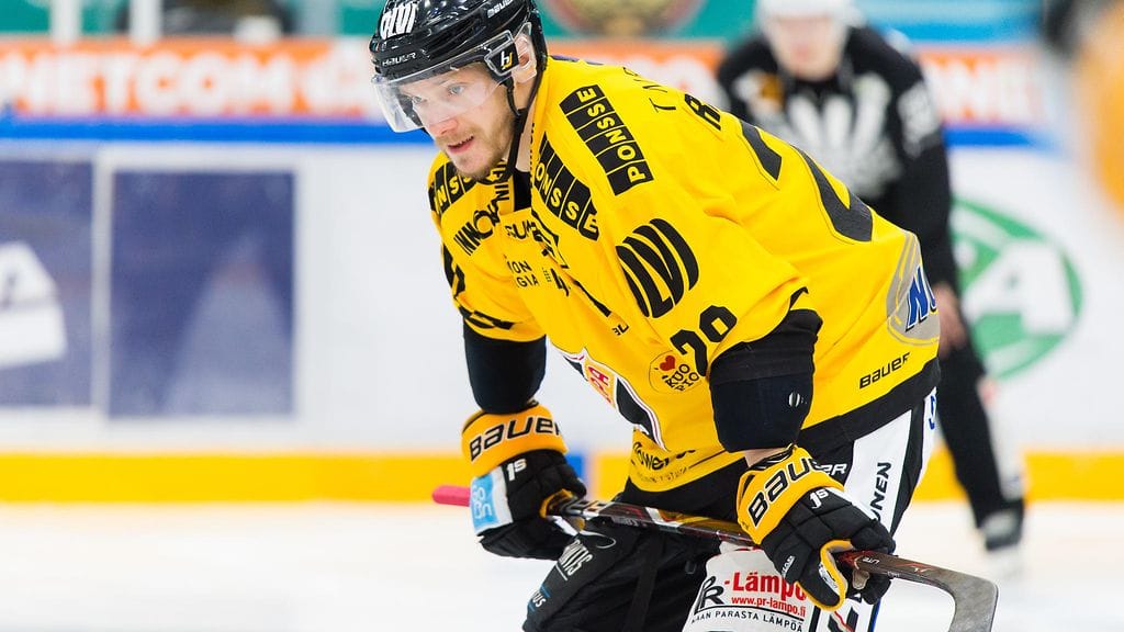 Jaakko Rissanen teki hattutempun HPK:ta vastaan, mutta se ei riittänyt voittoon asti.