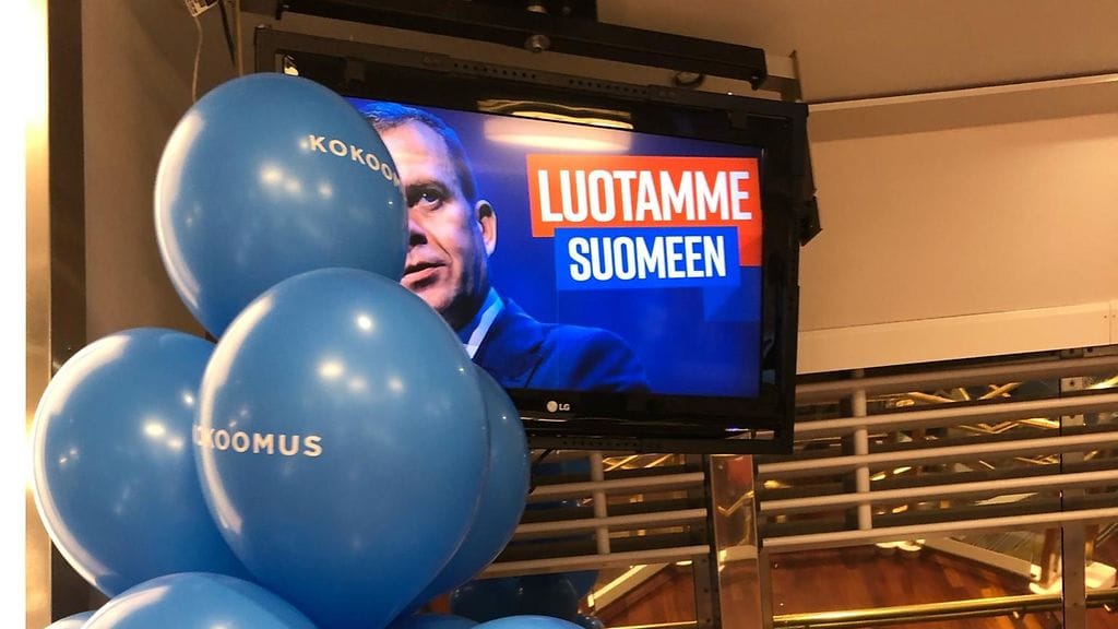 Orpon määrä puhua kokoomuksen puolueväelle huomenna laivan ollessa Tallinnan satamassa. Kuva risteilyltä vuodelta 2019.
