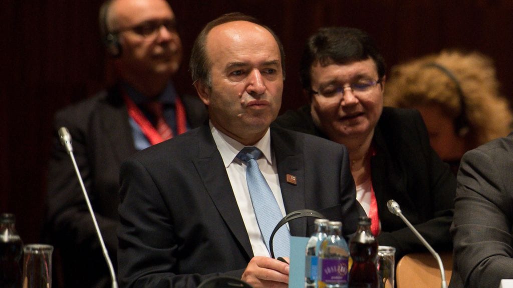Lakia on puuhannut oikeusministeri Tudorel Toader.