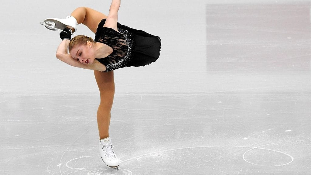 Viveca Lindfors avasi vahvasti taitoluistelun EM-kisat Valko-Venäjällä.