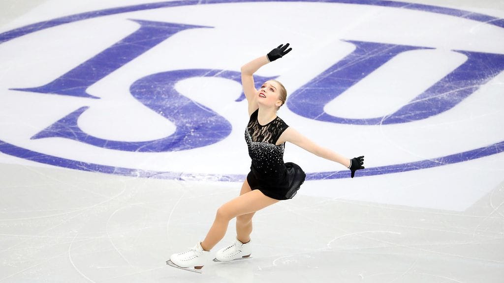 Viveca Lindfors luistelee perjantaina EM-mitalista.