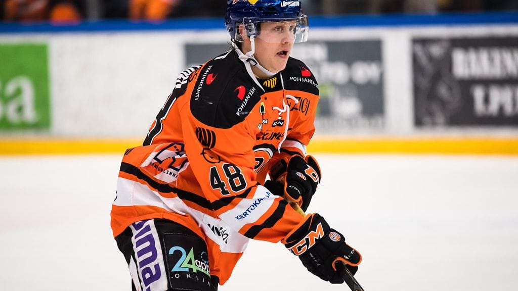 Valtteri Puustinen teki Kärppiä vastaan voittomaalin.