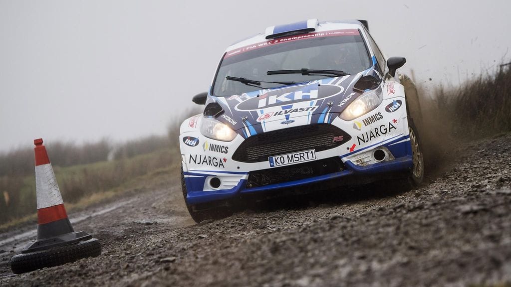 Kalle Rovanperä vauhdissa Walesin MM-rallissa viime syksynä.