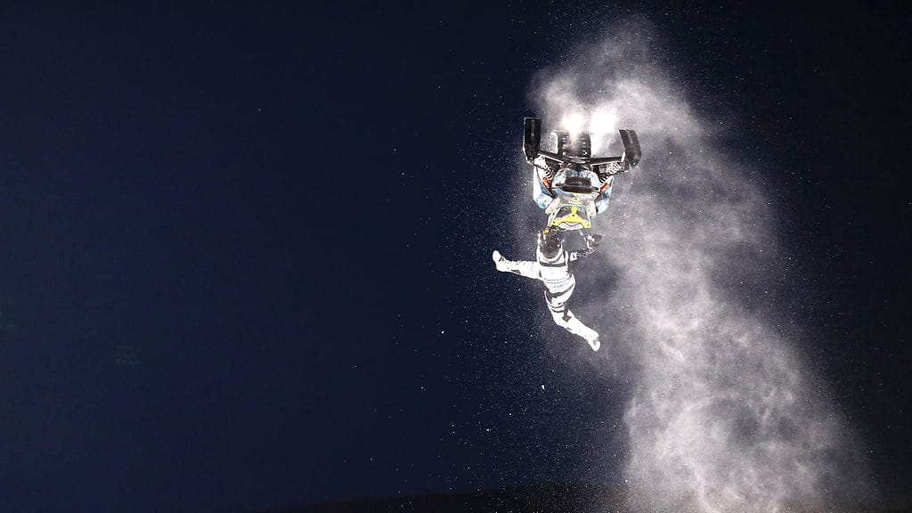 Rasmus Johansson menetti X Gamesissa otteen kelkastaan ja ajautui hurjan näköiseen tilanteeseen.