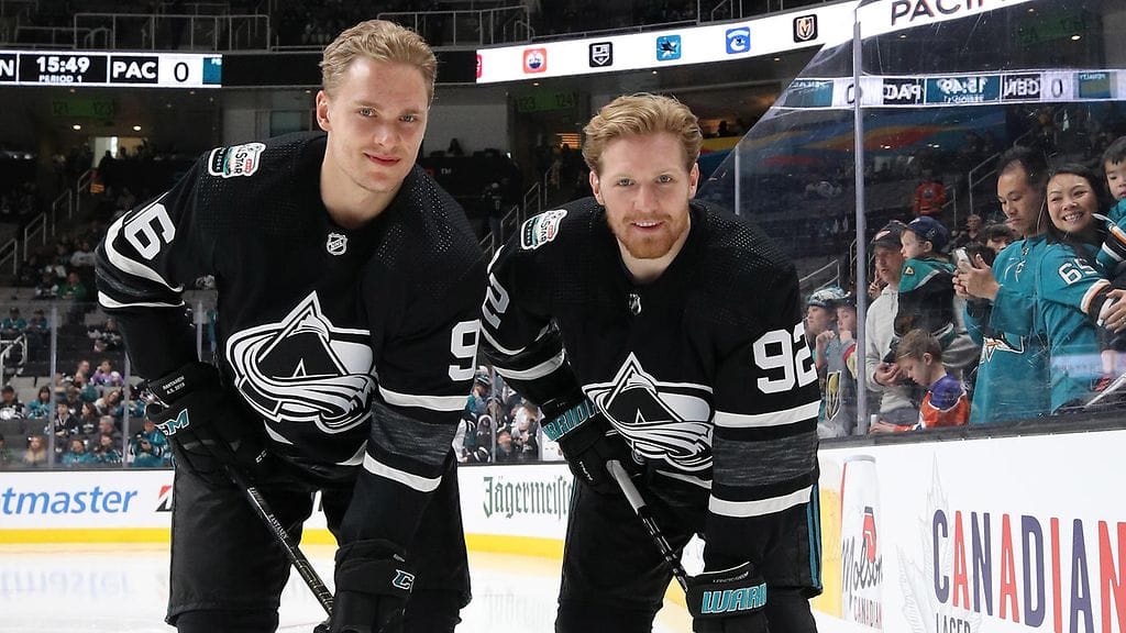 Mikko Rantanen (vas.) ja Gabriel Landeskog olivat ensimmäistä kertaa paikalla NHL:n tähdistöpelissä.