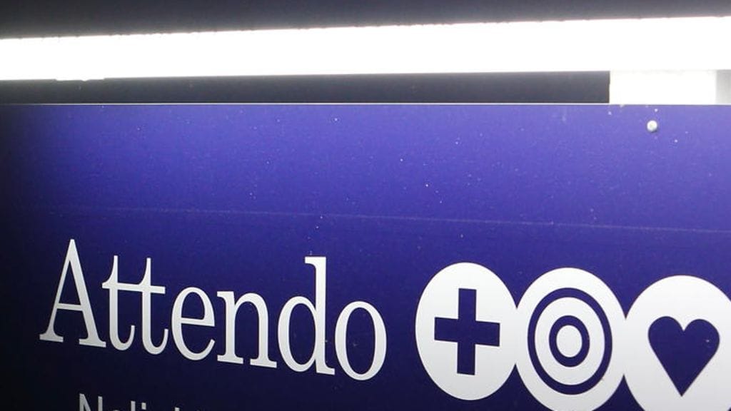 Sosiaali- ja terveysalan lupa- ja valvontavirasto Valvira vaatii hoivayhtiö Attendon vanhustenhuollon yksiköitä korjaamaan havaitut puutteet ja epäkohdat heinäkuuhun mennessä.