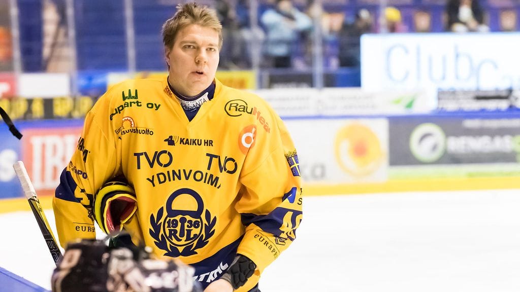 Teemu Ramstedt edusti viime kaudella Rauman Lukkoa.