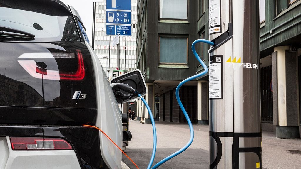 Sähköautoilu tutuksi – tässä Kamuxin vinkit