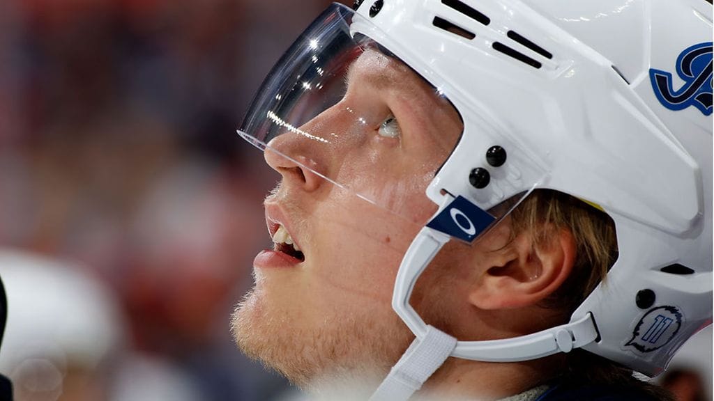 Patrik Laine haikailee kadotettujen tehojen perään.