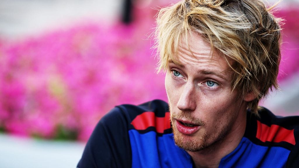 Viime kaudella Toro Rossolla ajaneesta Brendon Hartleystä levisi heti viime kauden alkuvaiheilla rajuja huhuja.