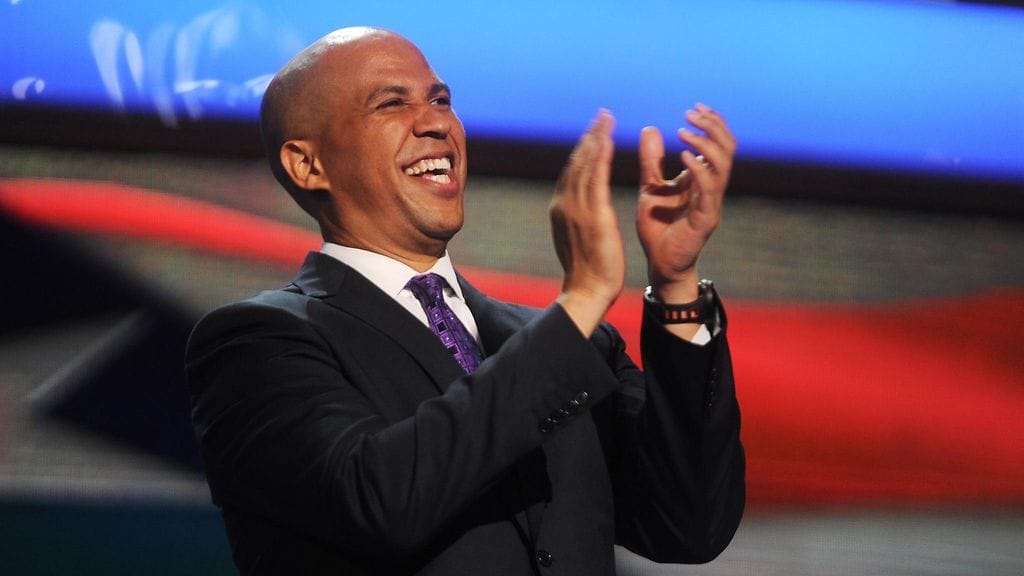 New Jerseyn osavaltion senaattori Cory Booker kertoi perjantaina tavoittelevansa Yhdysvaltojen demokraattipuolueen presidenttiehdokkuutta.