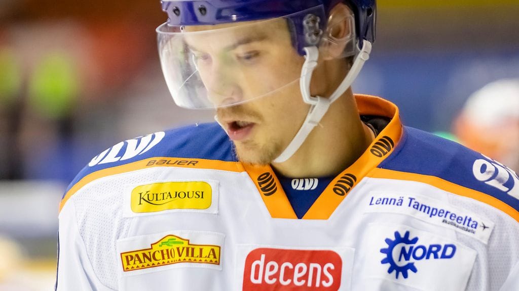 Aleksi Elorinteellä oli epäonnea Pelicansin 1-1-tasoitusmaalissa.