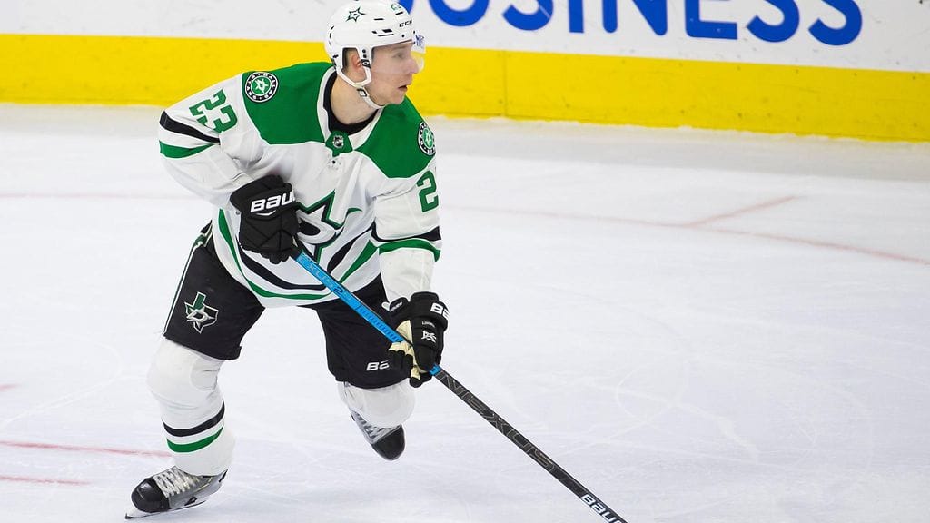 Esa Lindell vietti värikästä iltaa NHL:ssä.