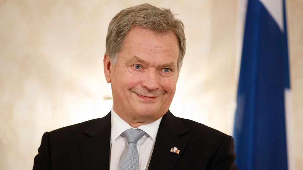 Sauli Niinistö seurasi Super Bowl -ottelua.