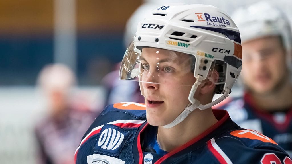 Toni Henttonen siirtyy Ilvekseen.