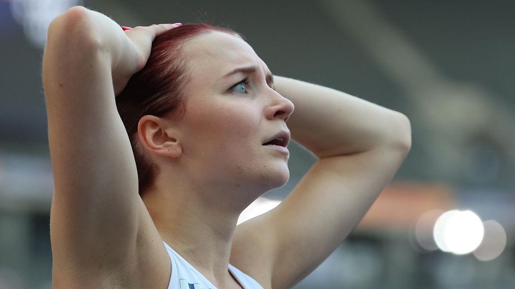 Reetta Hurske on hienossa hallivireessä.