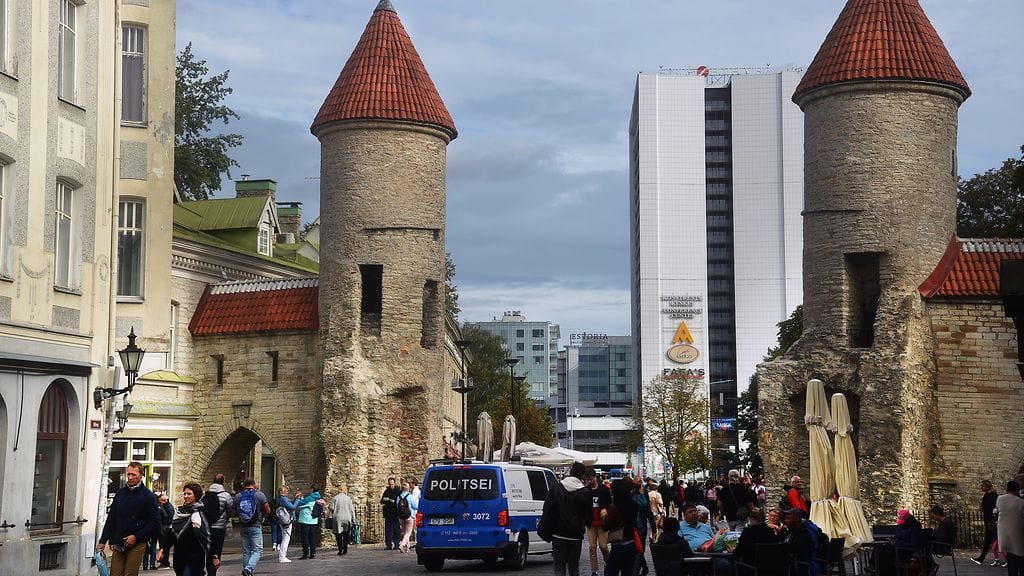 Kuvituskuva.Suomalaisten kannattaa olla tarkkana matkustaessaan Tallinnassa takseilla.