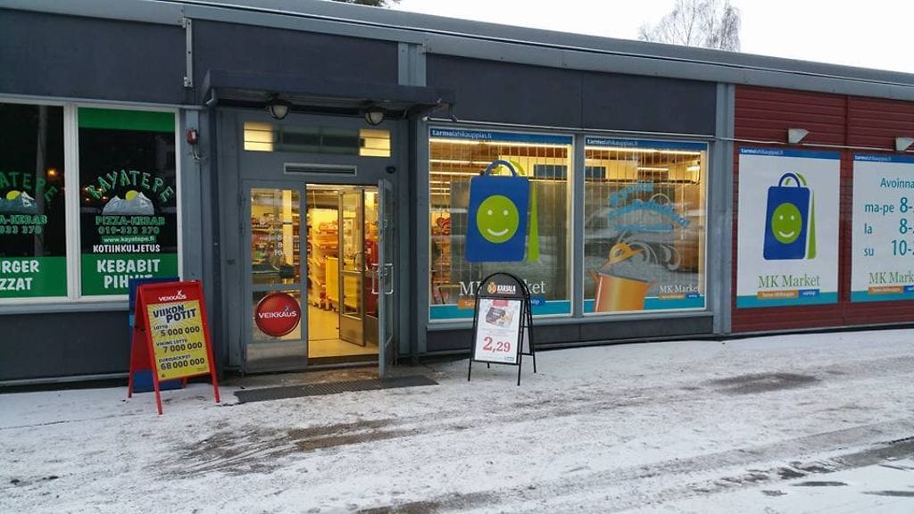 Historiallisen lottopotin voittanut pelaaja osti kuponkinsa Lohjan MK Market Routionmäestä.