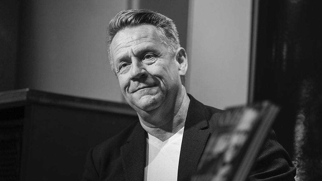 Olli Lindholmia jäi kaipaamaan suuri joukko faneja.