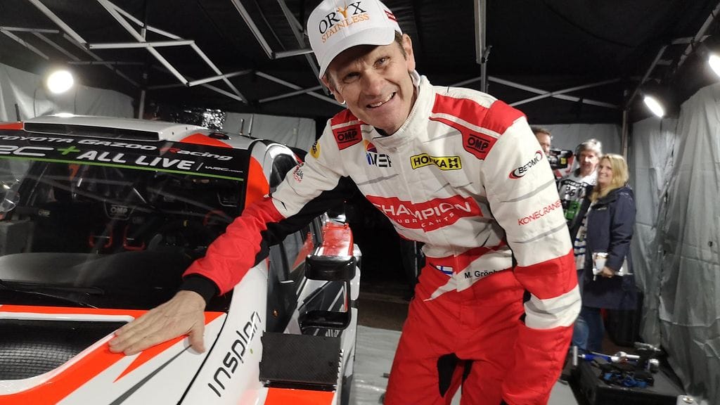 Marcus Grönholm oli ihmeissään, kun "vanhaa äijää" pyöriteltiin paikasta toiseen.