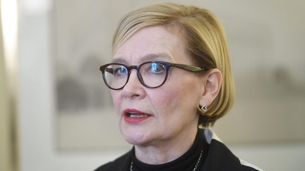 Puhemies Paula Risikko tapasi mediaa eduskunnan kahvilan kabinetissa 14. helmikuuta 2019. Eduskunnan puhemiesneuvosto päätti tänään, millaisilla askelilla tiedustelulakipakettia viedään eteenpäin.