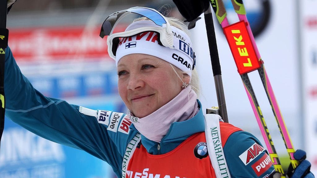 Kaisa Mäkäräinen iloitsi kakkossijastaan.