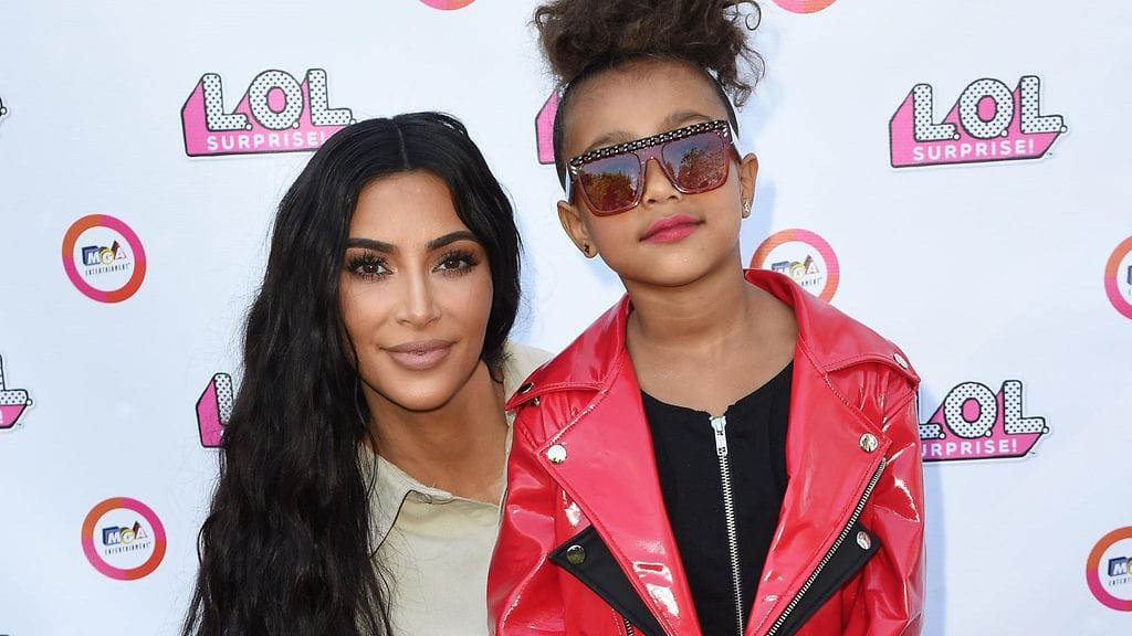 Kim Kardashian tytär North West kulkee äitinsä jalanjäljissä tyylin suhteen.