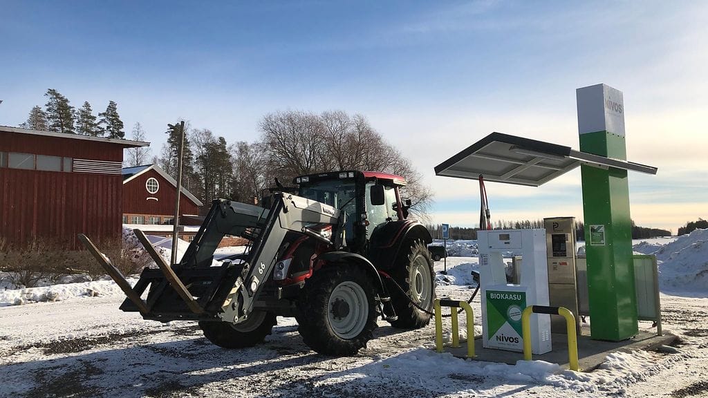Biokaasulla saattaa tankata myös vaikka traktorin.