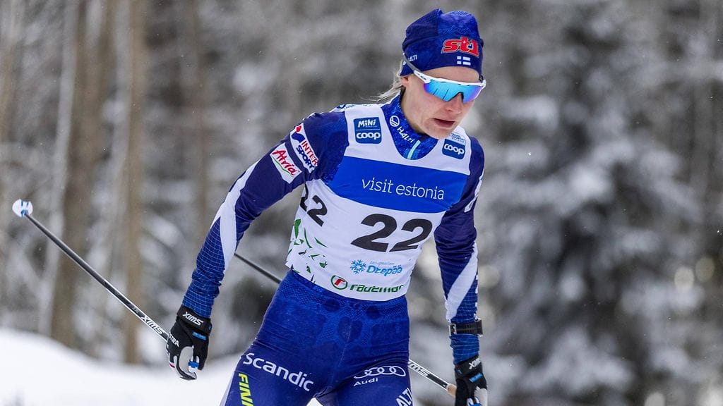 Anne Kyllönen Otepään maailmancupissa tammikuussa.