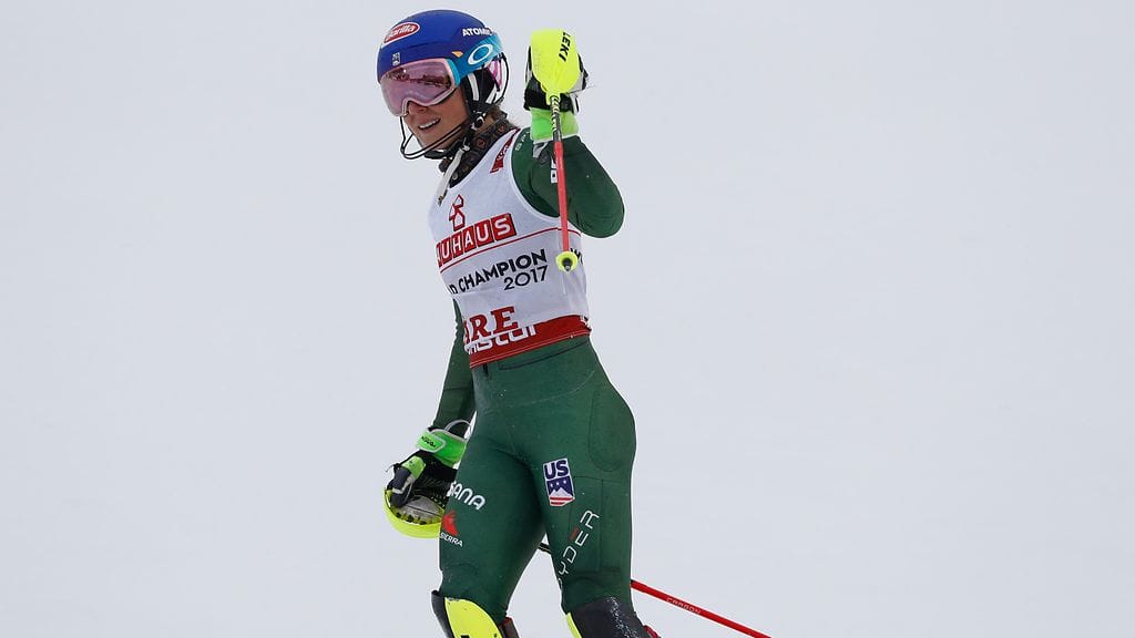 Yhdysvaltojen Mikaela Shiffrin laski pujottelun maailmanmestariksi Ruotsin Åressa.