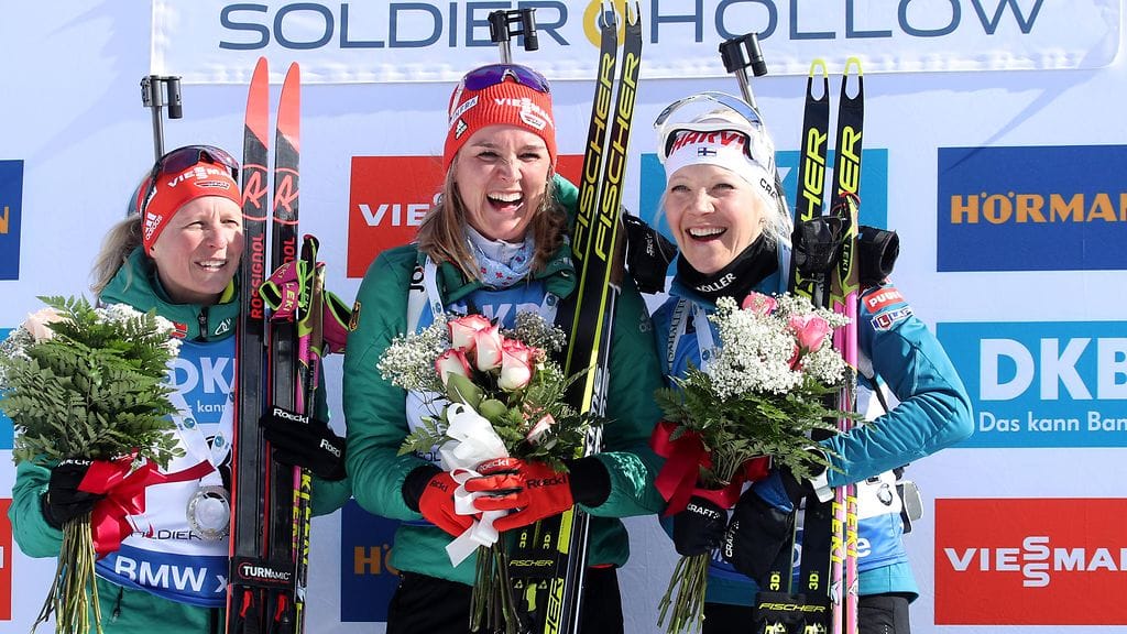 Kaisa Mäkäräinen oli kolmas ampumahiihdon maailmancupissa Yhdysvaltojen Salt Lake Cityssä käydyssä takaa-ajossa.