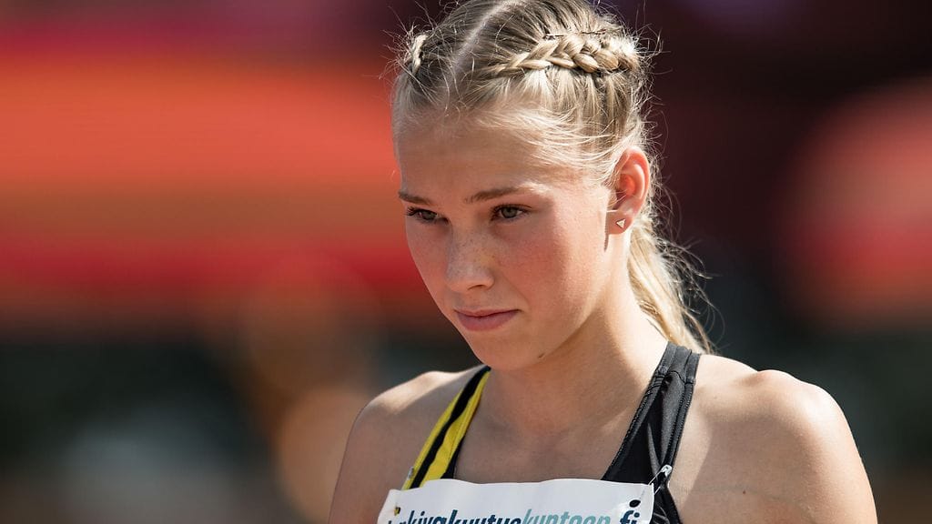 Jessica Kähärä ylitti EM-hallirajan.