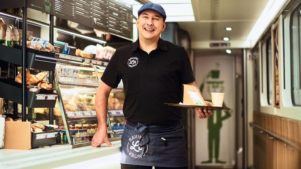 junatarjoilija_ravintolavaunu