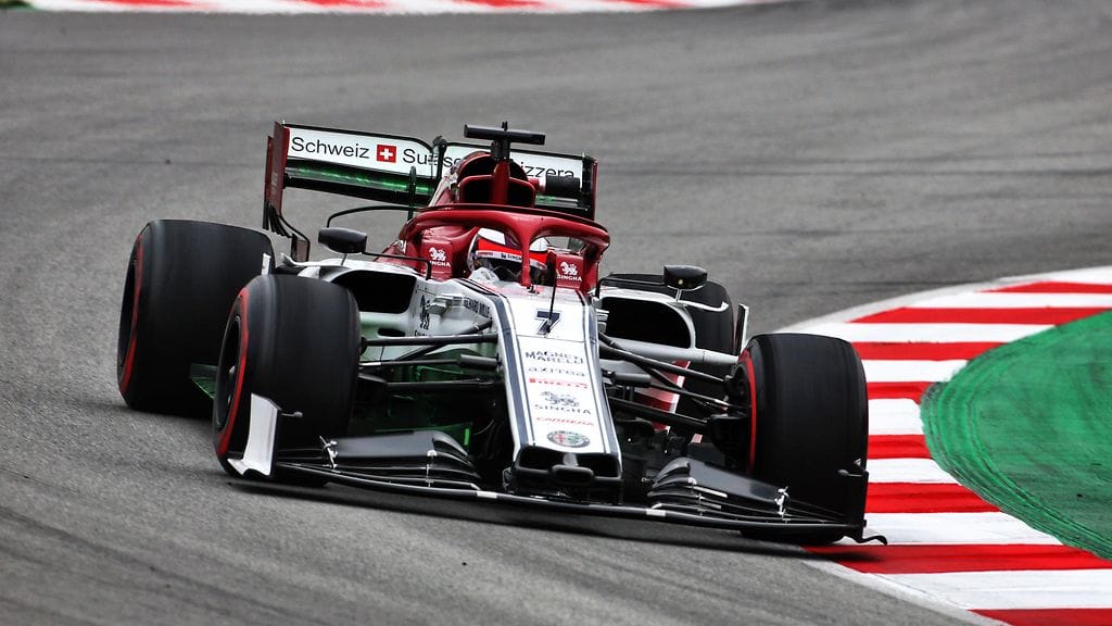 Kimi Räikkönen on esitellyt lupaavaa vauhtia Espanjan Barcelonan talvitesteissä.