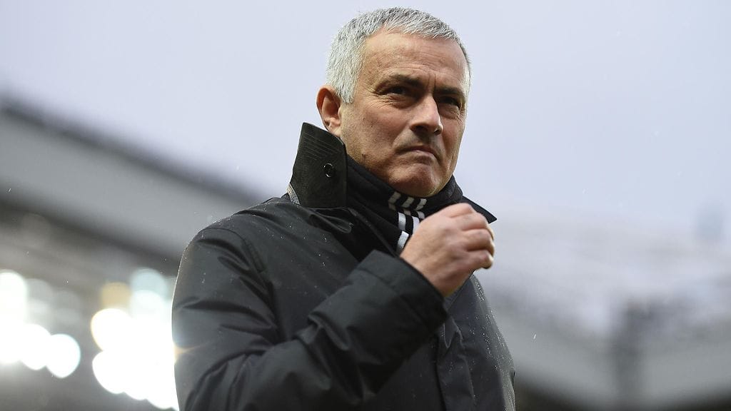 José Mourinho pyöritteli Juventuksen menestysmahdollisuuksilla.