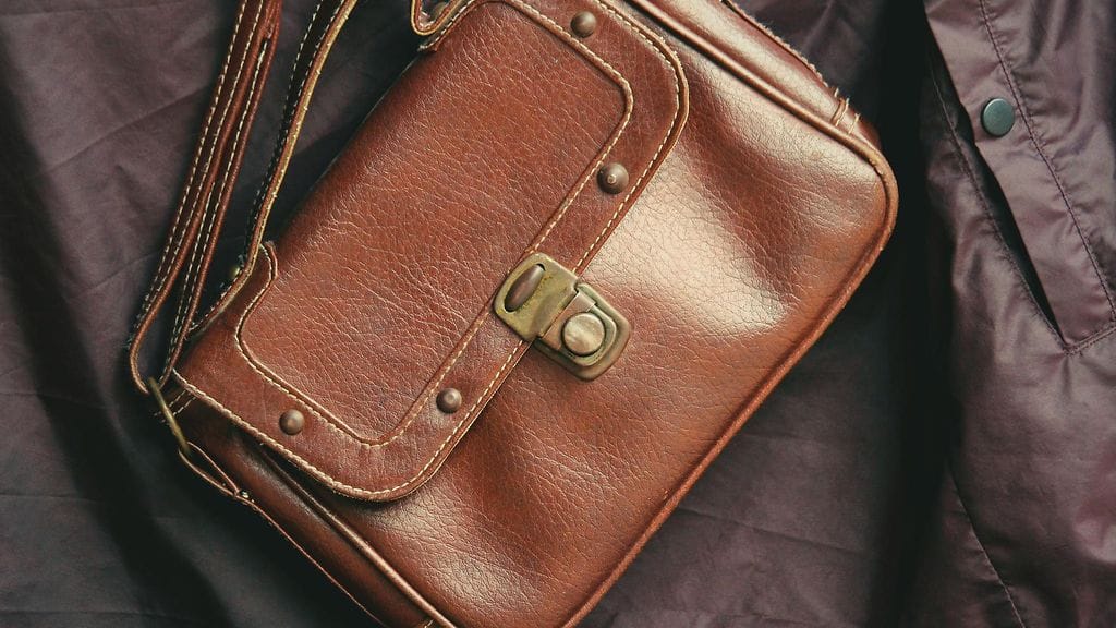 Brittinainen toivoo, että hänen amputoidusta jalastaan luodaan jotain kaunista ja käytännöllistä. Kuvituskuva.