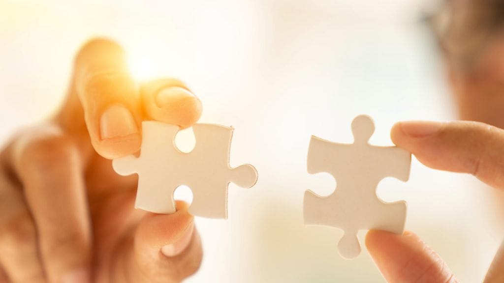 Koulujen käyminen ei automaattisesti pienennä dementiariskiä, vaikka niin on tutkimusten perusteella ajateltu.