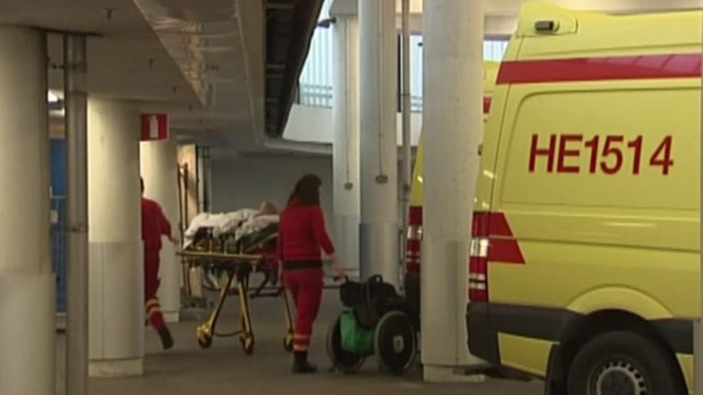 Ensihoitajat kohtaavat työtehtävissään aiempaa enemmän väkivaltaa.