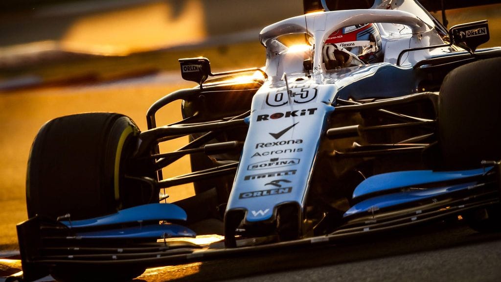 Williamsin uusi auto saapui lähes kolme päivää myöhässä Barcelonan F1-testeihin.