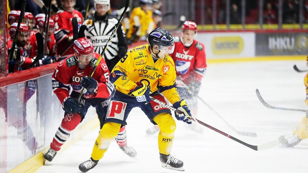 HIFK ja Lukko taistelee paikasta kuuden parhaan joukkoon.