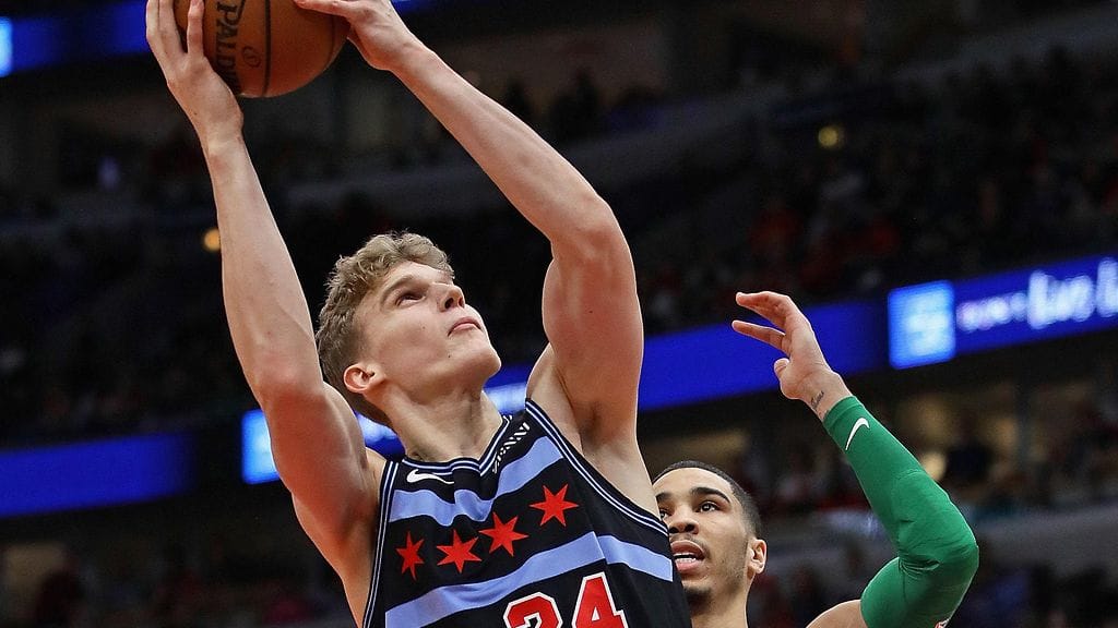 Lauri Markkanen nakutti peräti 35 pistettä, kun Chicago Bulls kaatoi kotonaan Boston Celticsin 126-116.