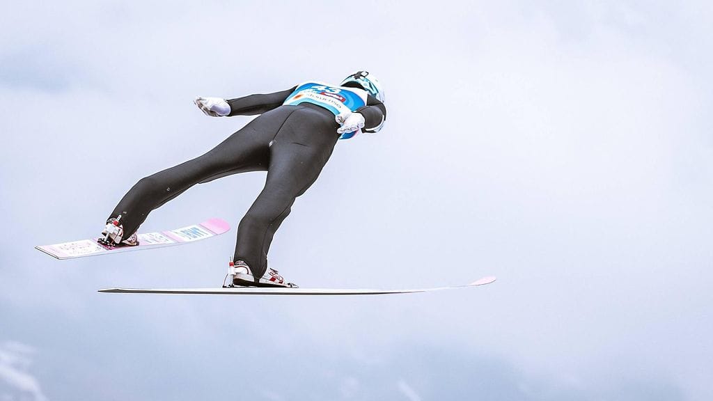 Antti Aalto ja Suomen mäkimiehet suuntaavat katseet MM-kisojen joukkuekilpailuun.