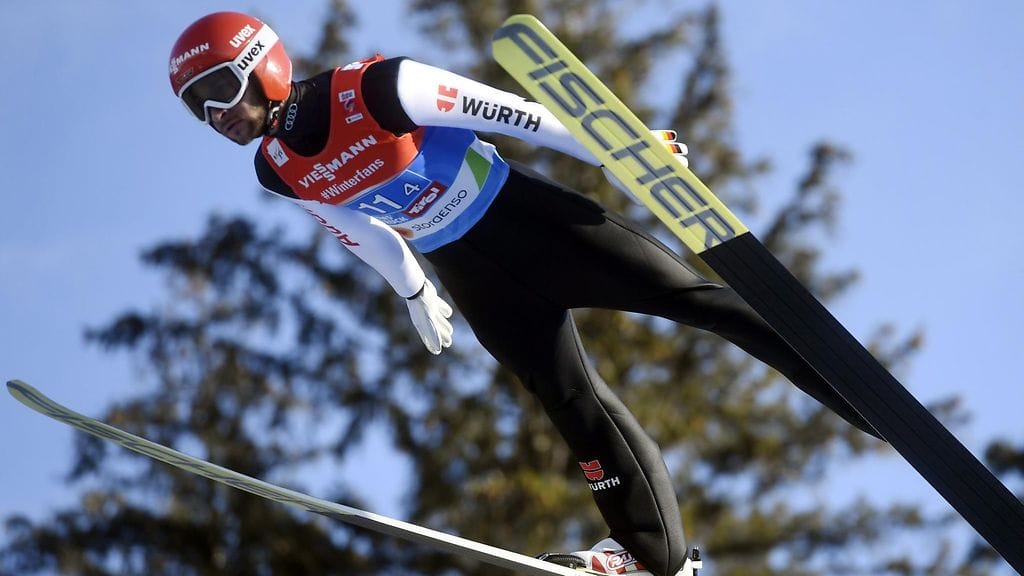 Markus Eisenbichler hyppäsi Saksan nelikossa joukkuemäen MM-kultaa.