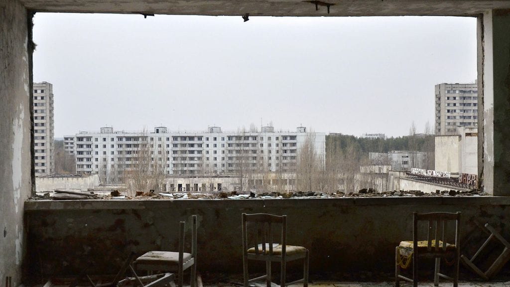 Tshernobylissä säteilee edelleen – suoja-alueella asuu silti paljon ihmisiä
