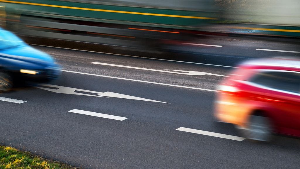 Yhdysvaltalaismies aiheutti kauhua ajamalla 190 kilometriä tunnissa tietä väärään suuntaan.