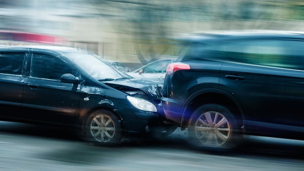 Lääkintähenkilöstö oletti Adelen olevan kahdeksannella kuulla raskaana, sillä Adelella on skolioosi ja selkärankavamma, jotka saivat hänen keskivartalonsa vaikuttamaan "turvonneelta". Kuvituskuva.