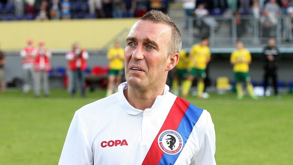Fernando Ricksen sairastaa parantumatonta Lou Gehrigin tautia.